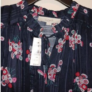 LOFT‎ NWT Women's Black Floral Print Tie Neck Cap Sleeve Blouse Top XS